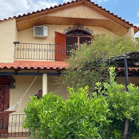 Casa de Férias με σοφίτα