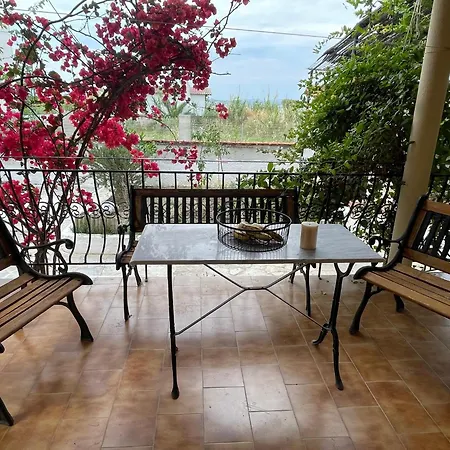 Casa de Férias με σοφίτα Chalkís